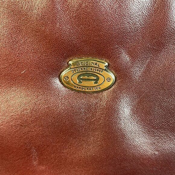 Etienne Aigner Burgundy Cross Body Bag with 3 inner openings, one is zip - Picture 9 of 10